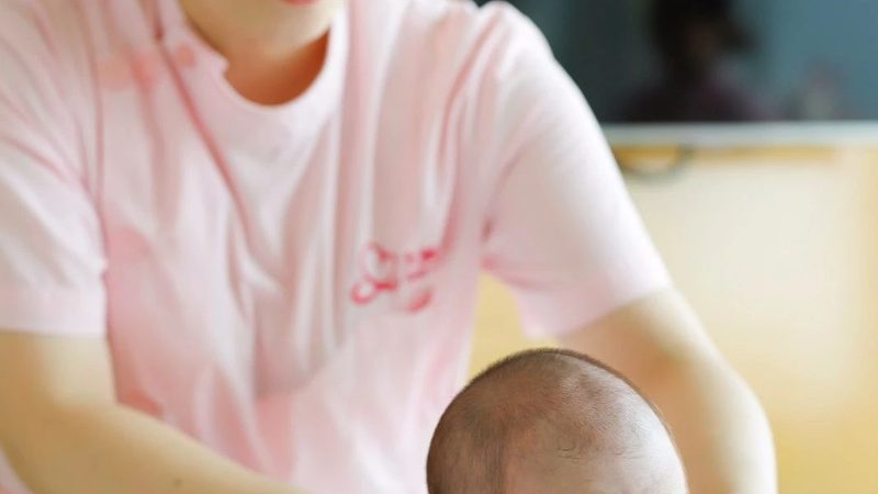催乳师上门服务，到底在做什么